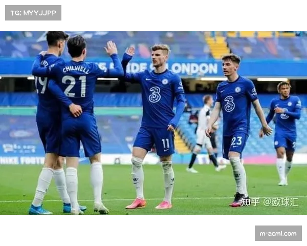 里昂双子星闪耀客场，欧战资格争夺再添悬念